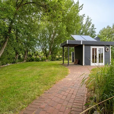 Reetdachhaus Luett Strandhues Reetdachhaus Luett Strandhues * Sankt Peter-Ording